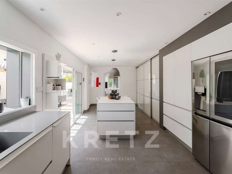 Maison Allauch - 4 chambres - 250m²