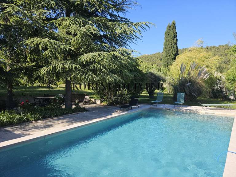 Maison Allauch - 4 chambres - 151m²
