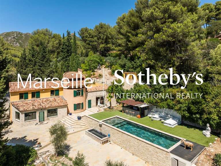 Maison Allauch - 5 chambres - 282m²