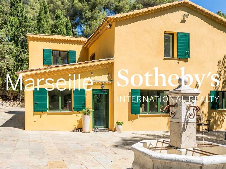 Maison Allauch - 5 chambres - 282m²