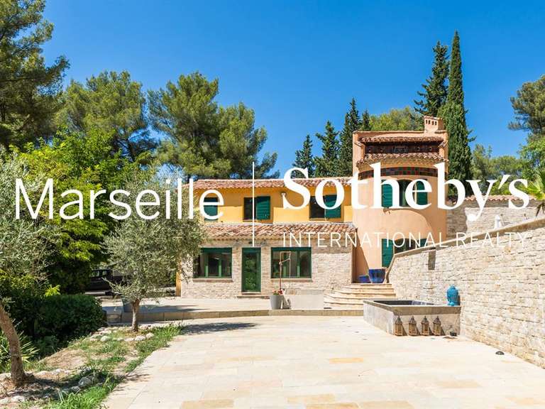 Maison Allauch - 5 chambres - 282m²