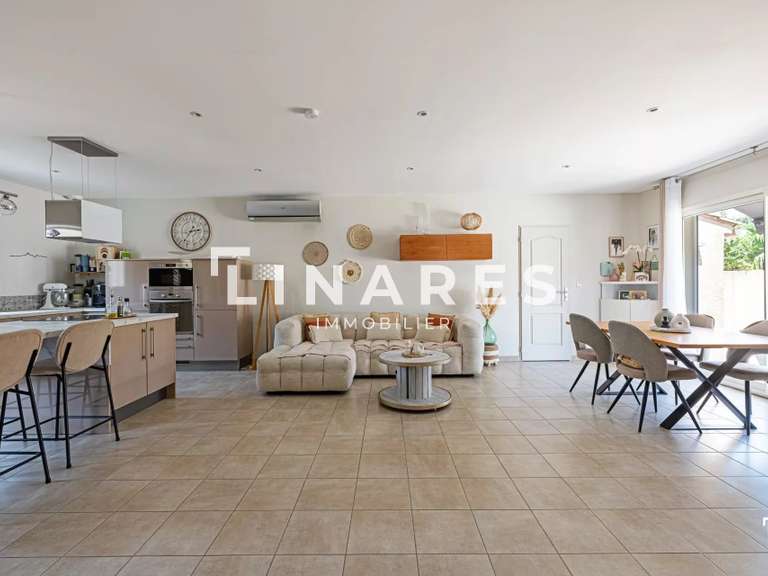House Allauch - 4 bedrooms - 126m²