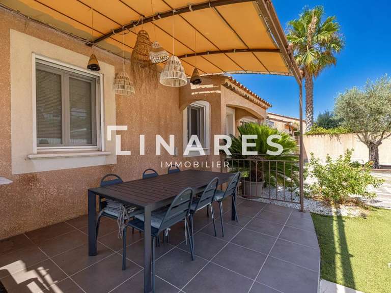 House Allauch - 4 bedrooms - 126m²