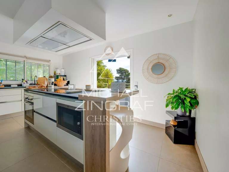 Villa Allauch - 4 bedrooms - 259m²