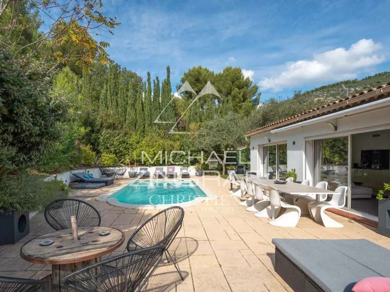 Villa Allauch - 4 bedrooms - 259m²