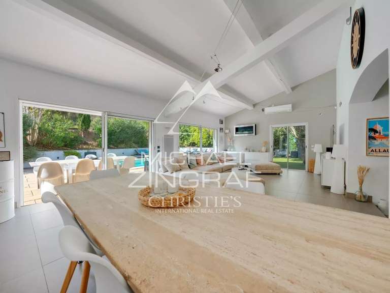 Villa Allauch - 4 bedrooms - 259m²