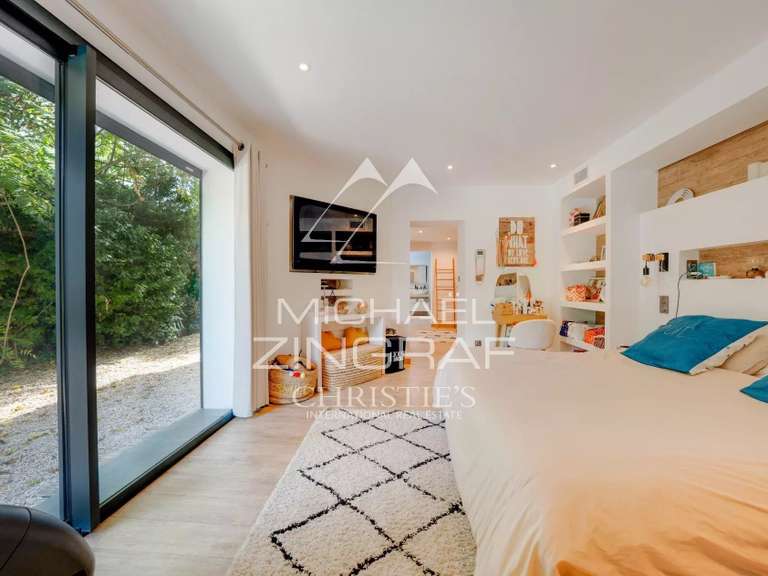 Villa Allauch - 4 bedrooms - 259m²