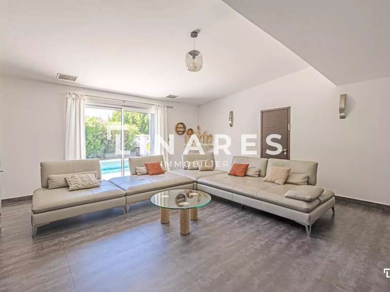 Villa Allauch - 5 bedrooms - 220m²