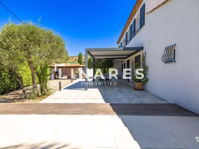 Villa Allauch - 5 bedrooms - 220m²