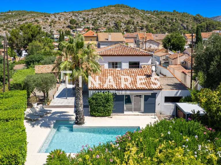 Villa Allauch - 5 bedrooms - 220m²