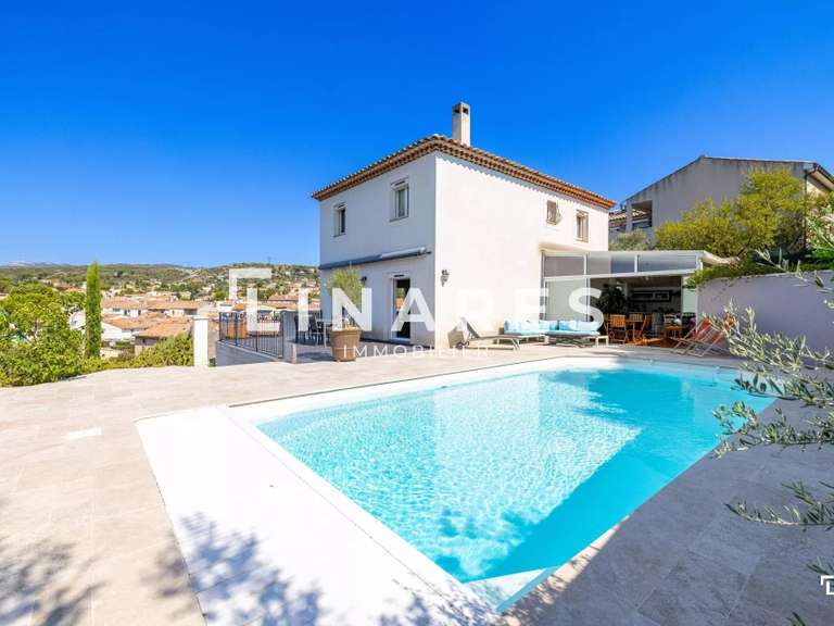 Villa Allauch - 3 bedrooms - 150m²