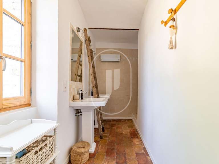 Maison Allègre-les-Fumades - 6 chambres - 177m²