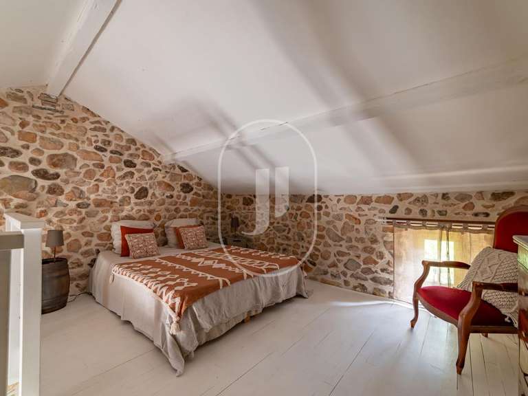 Maison Allègre-les-Fumades - 6 chambres - 177m²