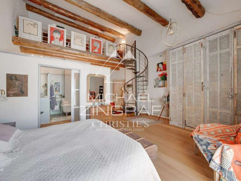 Maison Alleins - 7 chambres - 350m²