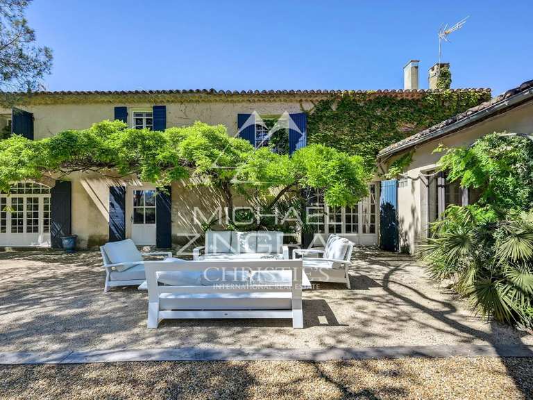 Maison Alleins - 4 chambres - 618m²