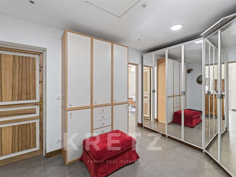 Maison Alleins - 4 chambres - 240m²