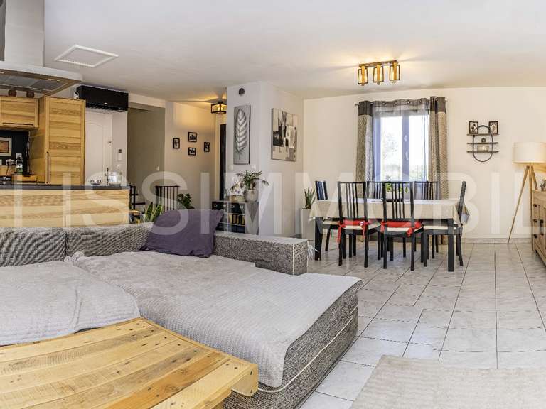 Maison Alleins - 4 chambres - 111m²