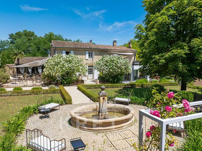Maison Allex - 8 chambres - 656m²
