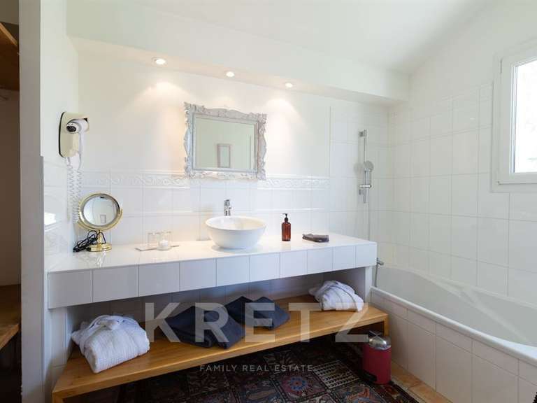 Maison Allex - 8 chambres - 656m²