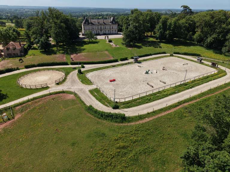 Propriété équestre Allier - 400000m²