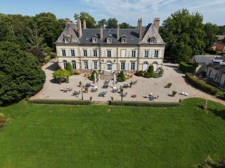 Propriété équestre Allier - 400000m²
