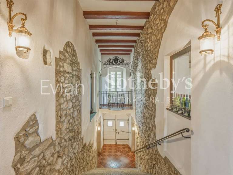 Maison Allinges - 6 chambres - 406m²