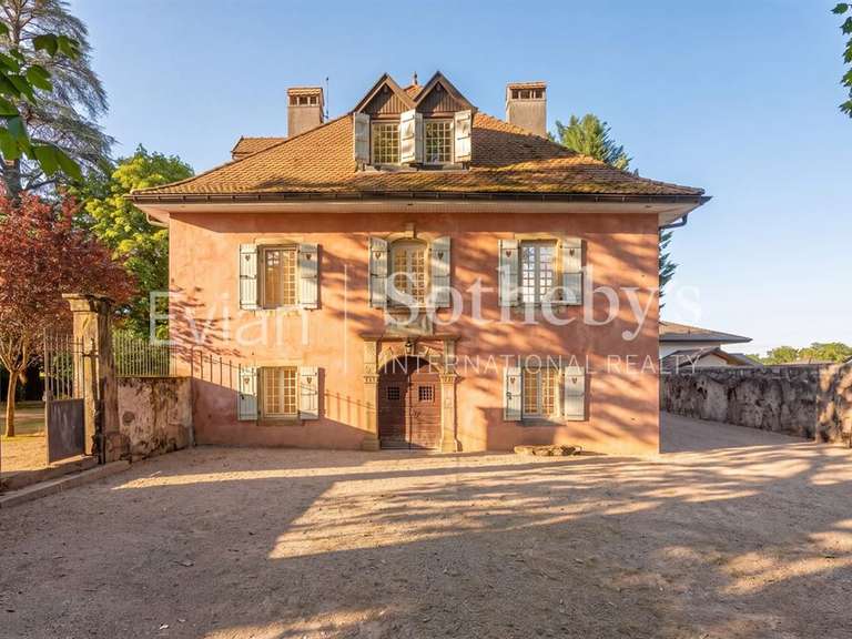 Maison Allinges - 6 chambres - 406m²