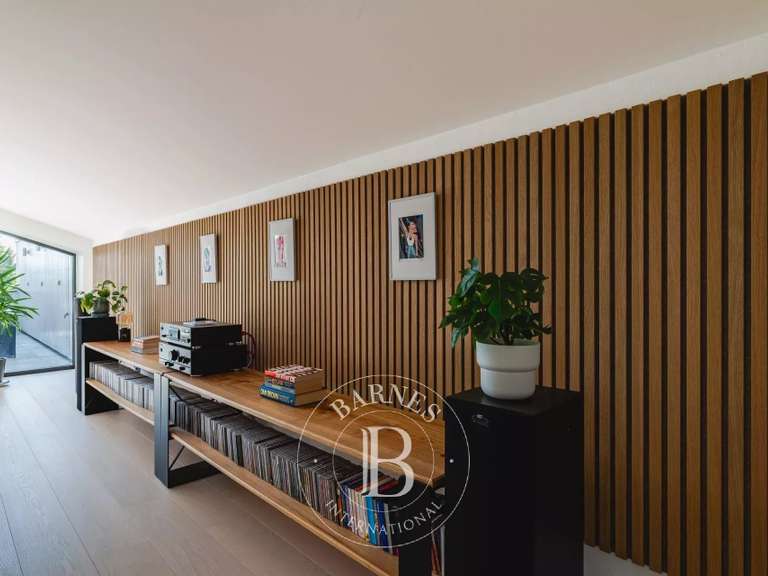 Maison Allonzier-la-Caille - 2 chambres - 327m²