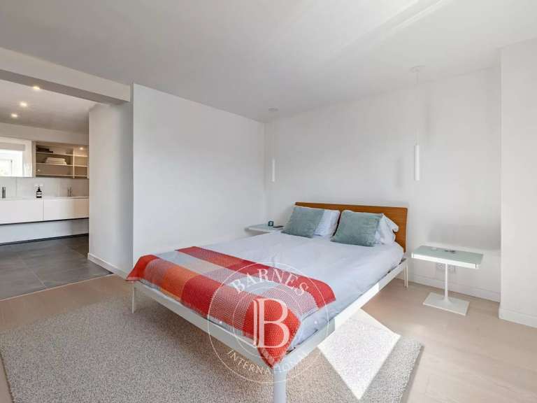Maison Allonzier-la-Caille - 1 chambre - 388m²