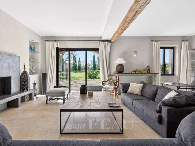 Maison Althen-des-Paluds - 9 chambres - 379m²