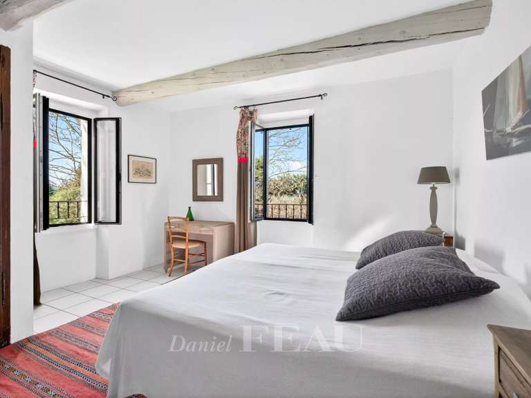 Maison Althen-des-Paluds - 9 chambres - 379m²