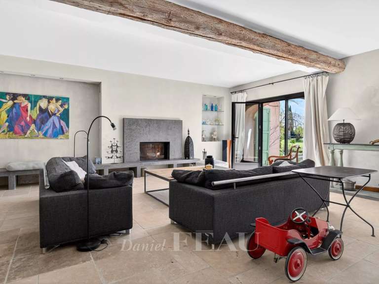 Maison Althen-des-Paluds - 9 chambres - 379m²