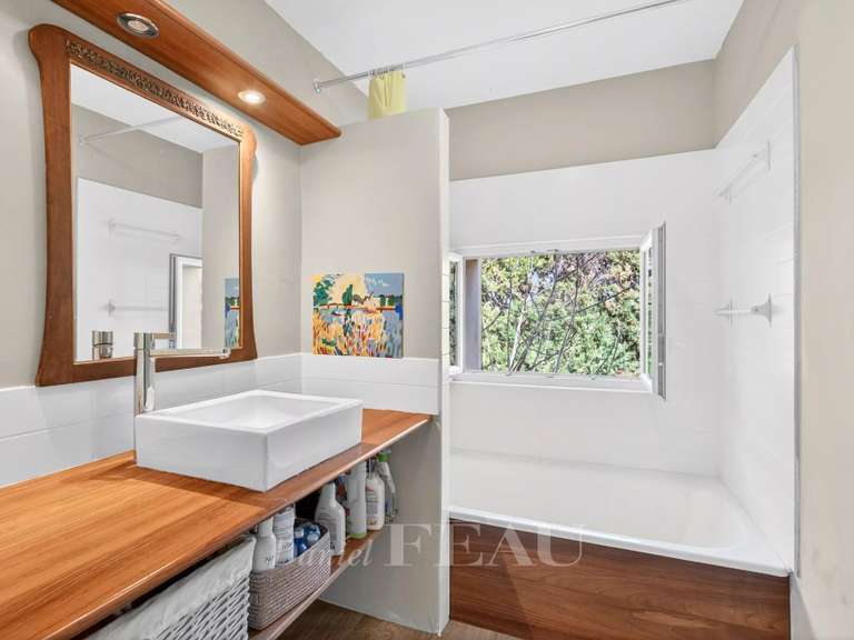 Maison Althen-des-Paluds - 9 chambres - 379m²