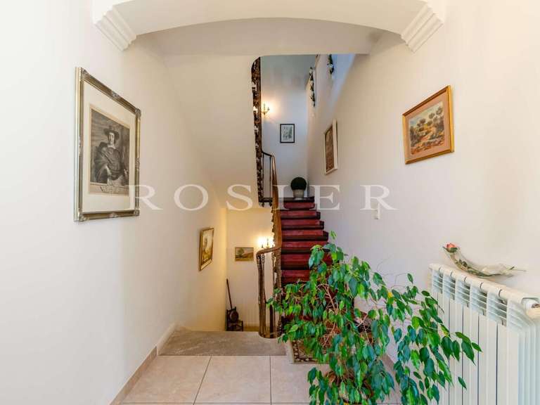 Villa Althen-des-Paluds - 6 chambres - 465m²