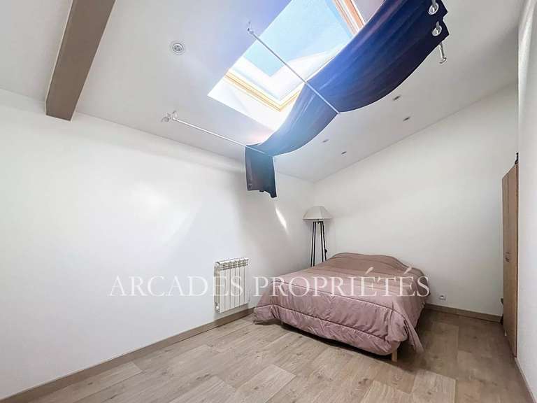 Maison Ambarès-et-Lagrave - 5 chambres - 2900m²