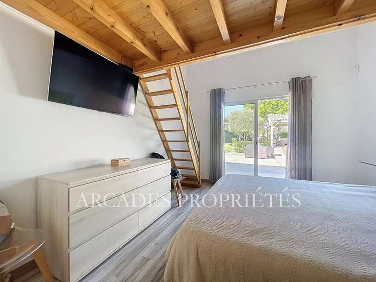 Maison Ambarès-et-Lagrave - 5 chambres - 2900m²