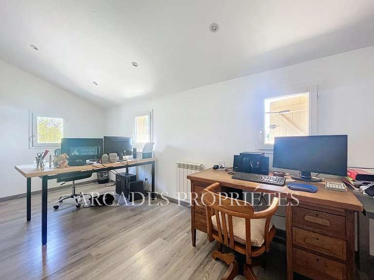 Maison Ambarès-et-Lagrave - 5 chambres - 2900m²