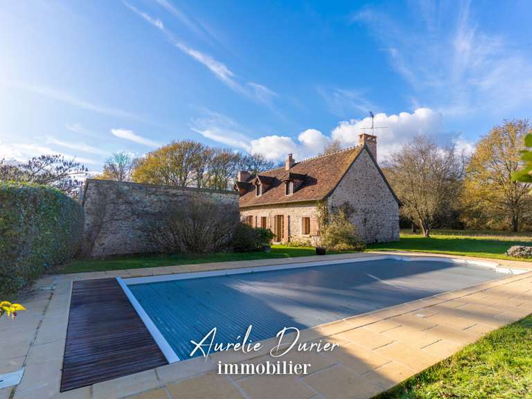 Maison Ambillou - 3 chambres - 140m²