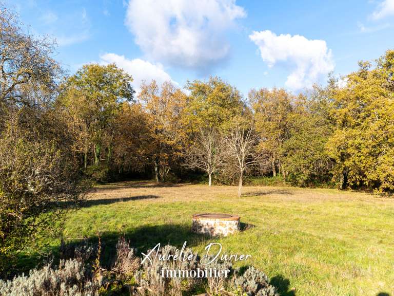 Maison Ambillou - 3 chambres - 140m²