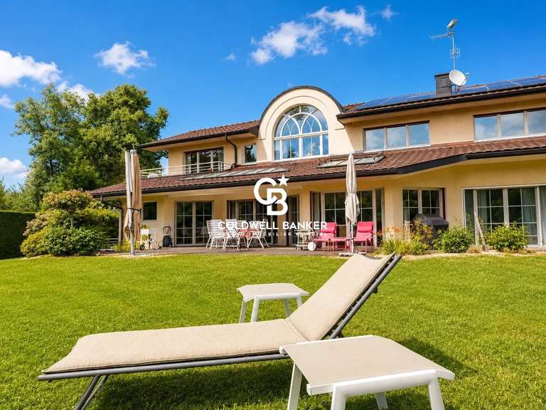 Maison Ambilly - 5 chambres - 296m²
