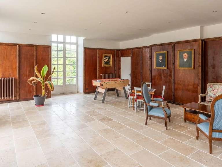 Château Amboise - 9 chambres - 1430m²