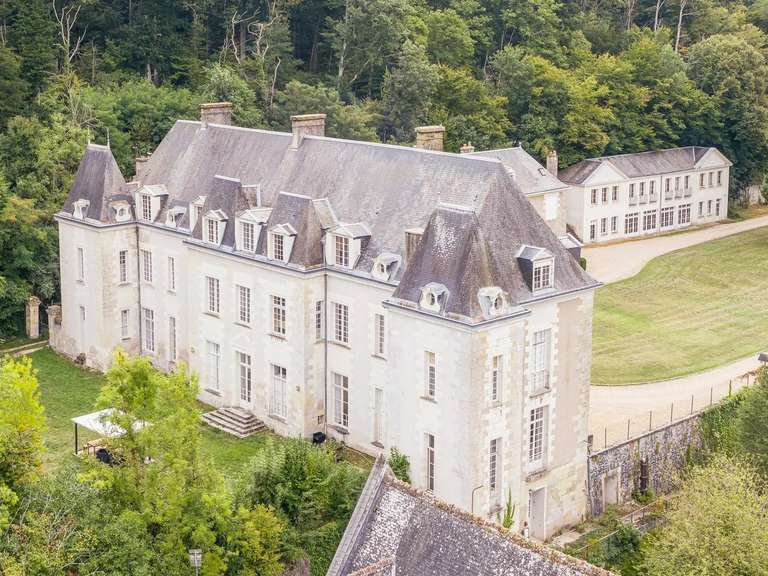 Château Amboise - 9 chambres - 1430m²