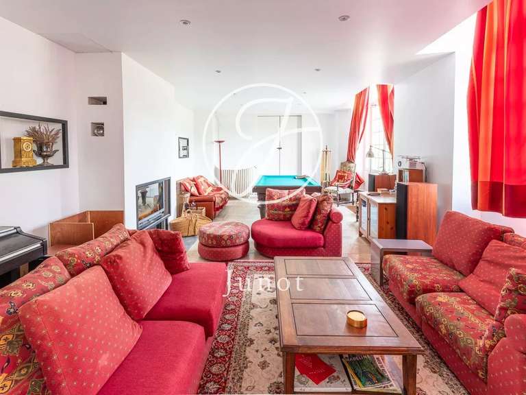 Château Amboise - 9 chambres - 1430m²