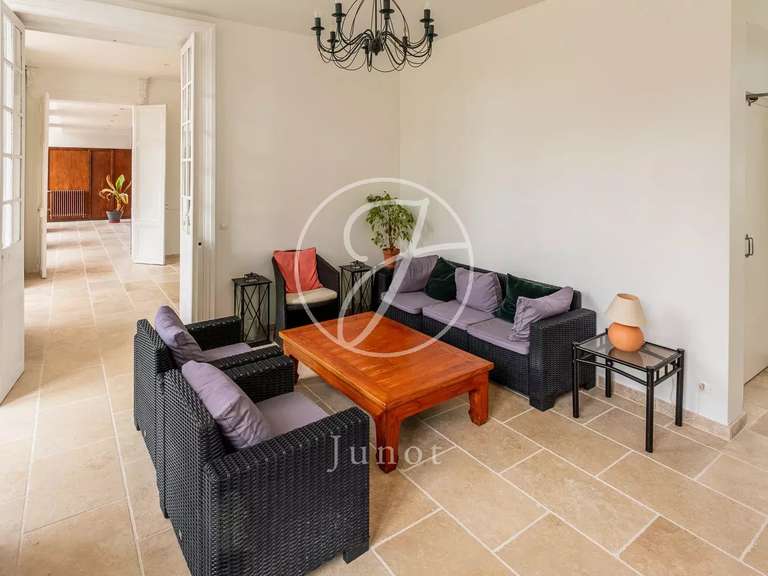 Castle Amboise - 9 bedrooms - 1430m²