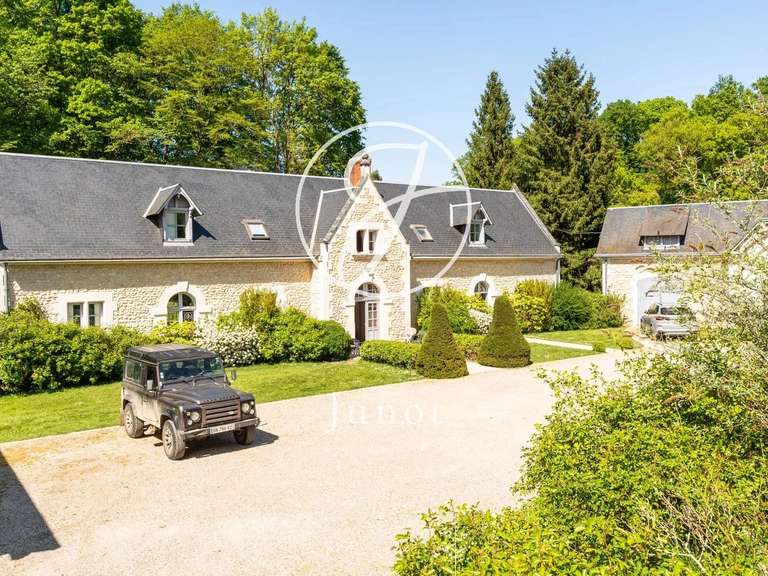 Château Amboise - 24 chambres - 2100m²