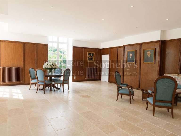 Château Amboise - 8 chambres - 1125m²
