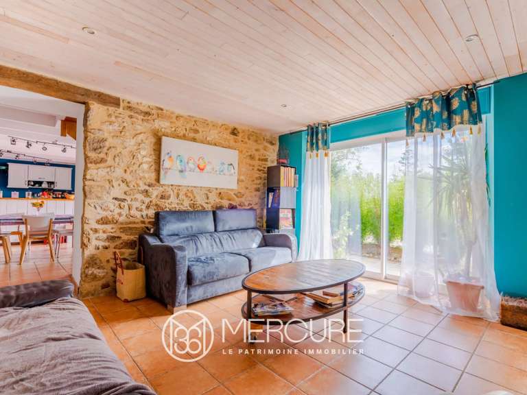 Propriété Ambon - 11 chambres - 350m²