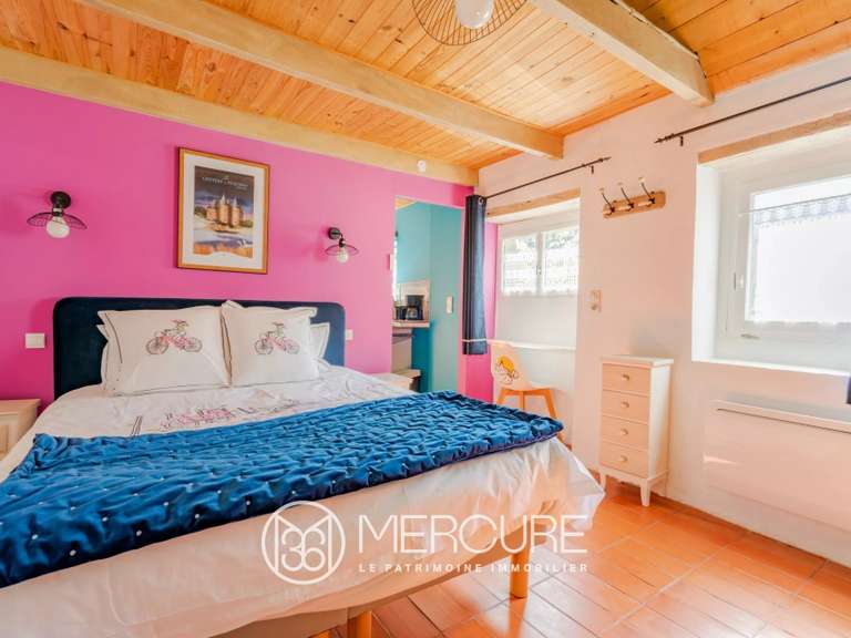 Propriété Ambon - 11 chambres - 350m²