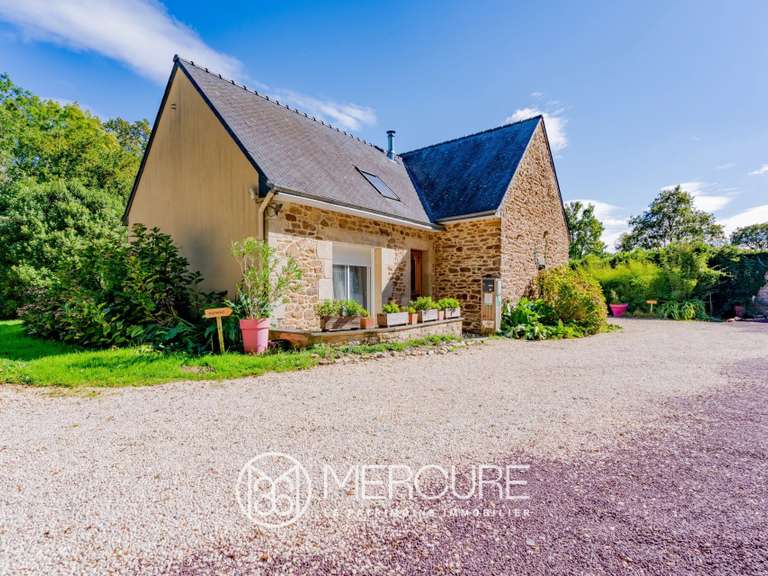 Propriété Ambon - 11 chambres - 350m²