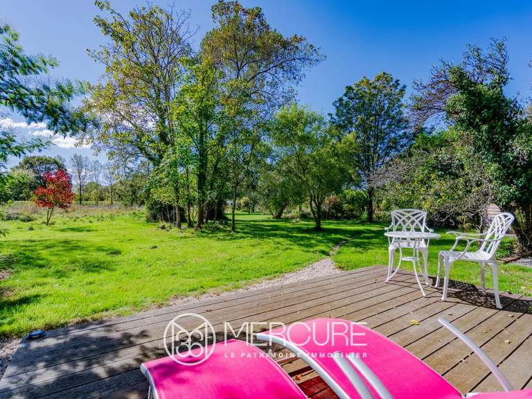 Propriété Ambon - 11 chambres - 350m²